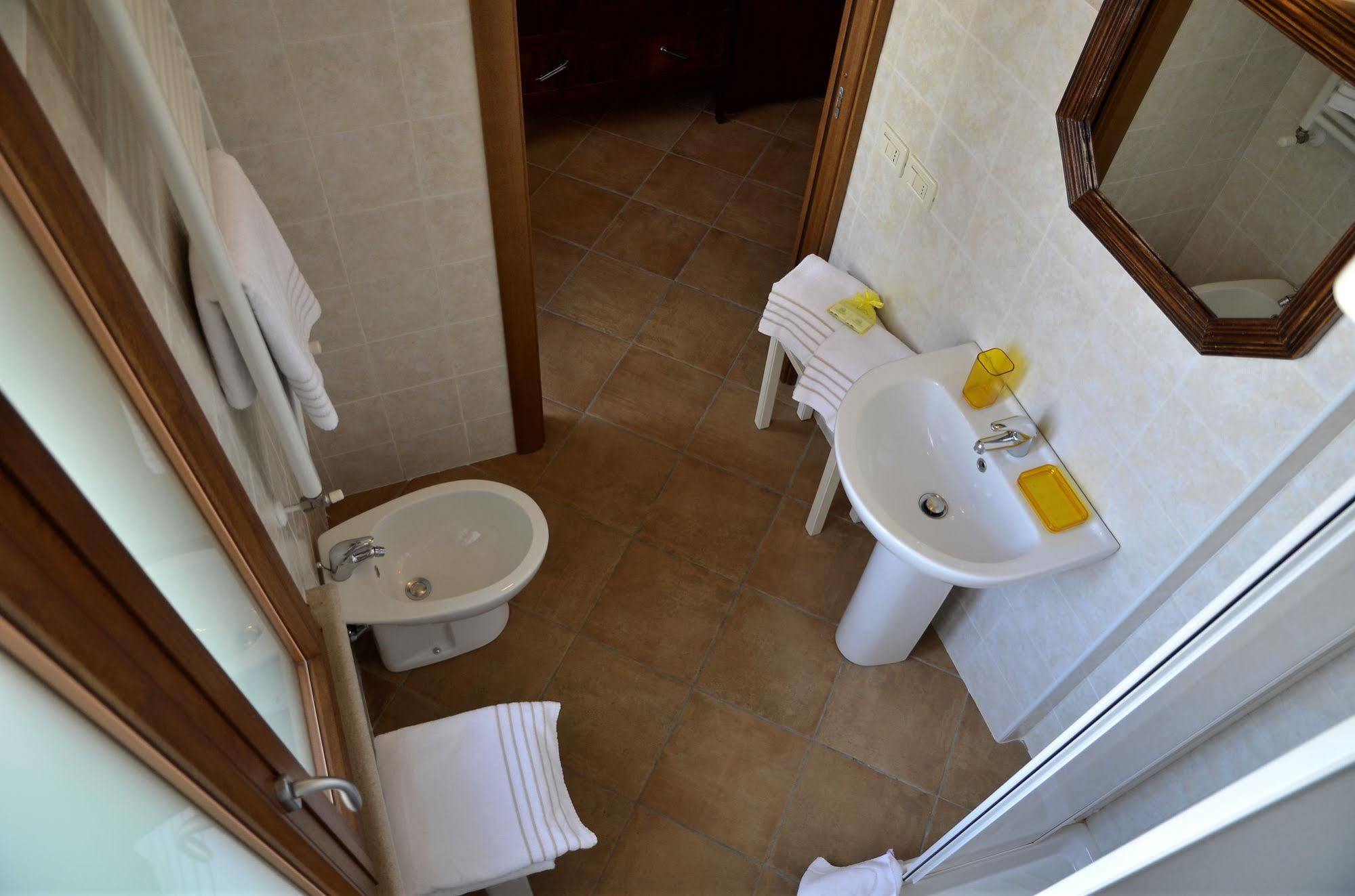 9 Muse Bed And Breakfast Canneto sull'Oglio エクステリア 写真